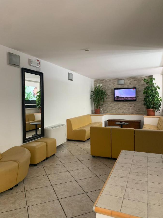 Hotel Villa Isola Rimini Extérieur photo